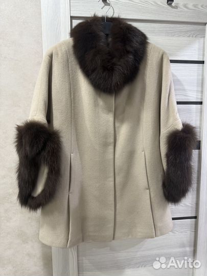 Пальто кашемировое с натуральным мехом