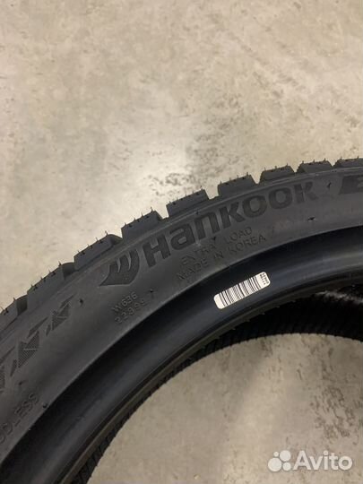 Hankook Winter I'Cept IZ3 W636 255/35 R19 96H