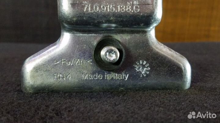 Крепление аккумулятора Volkswagen Touareg 7L BMV