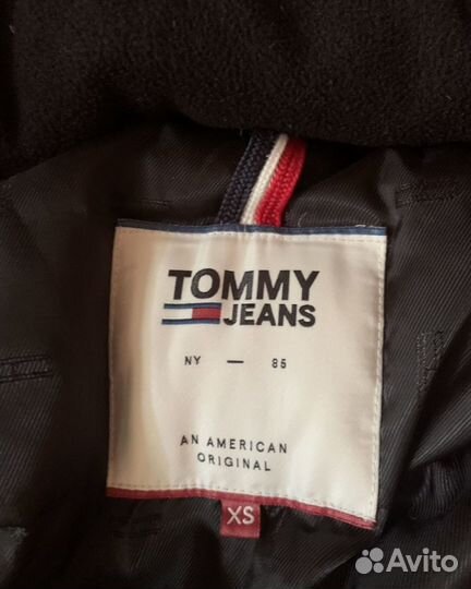 Tommy hilfiger пуховик