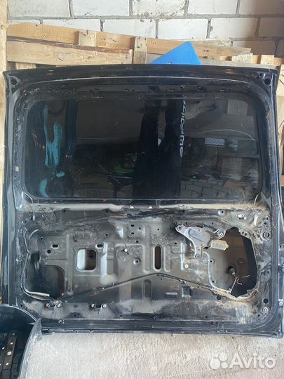 Разбор Задняя крышка Toyota Prado 120