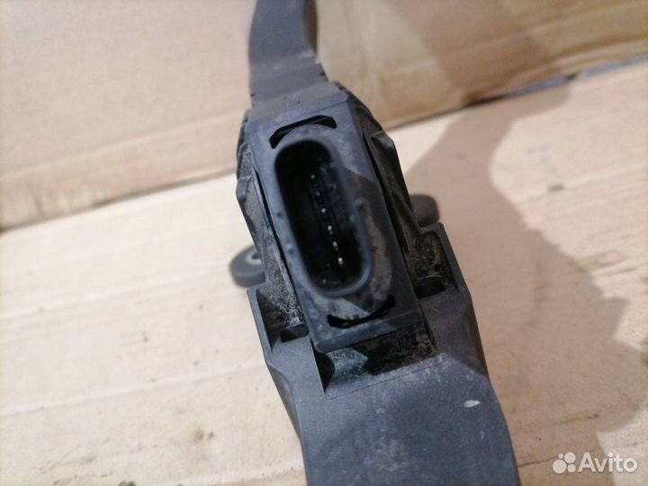 Педаль газа Kia Rio