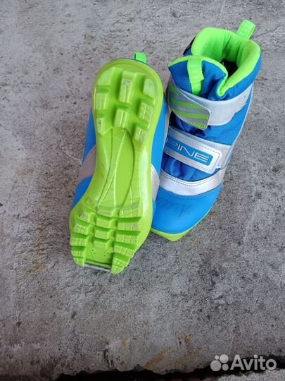 Лыжные ботинки 36 размер nnn