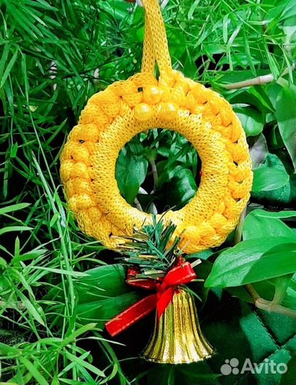 Елочные игрушки вязанные макраме / венки