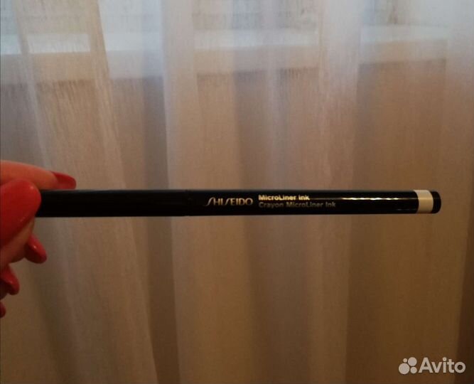 Shiseido Подводка-карандаш