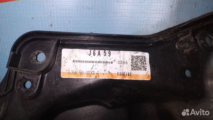 Панель двери с ручкой Мазда 6 GG