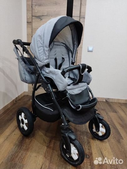 Коляска 2 в 1 в отличном состоянии