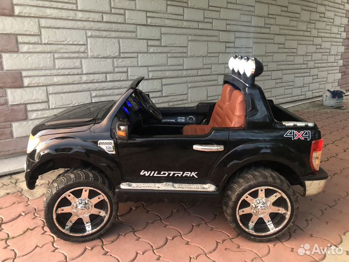 Детский электромобиль двухместный Форд Ренжер