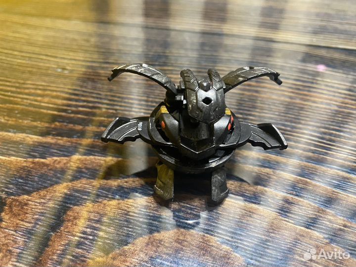 Игрушка бакуган 610g