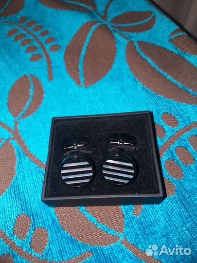 Набор подарочный новый галстук+запонки Kanzler