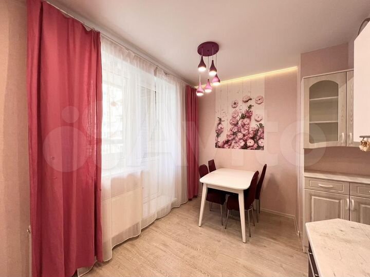 2-к. квартира, 65 м², 3/25 эт.