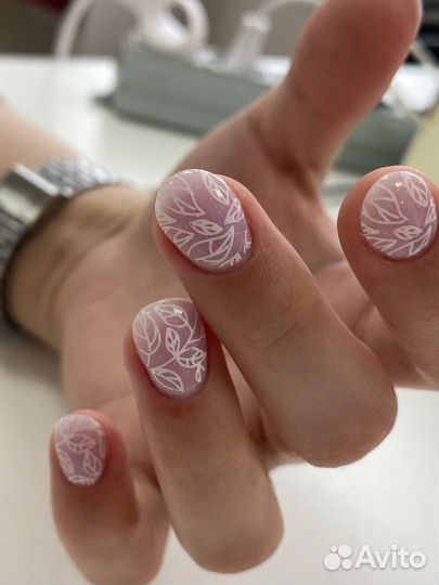 Маникюр и наращивание ногтей