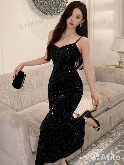 Платье с пайетками