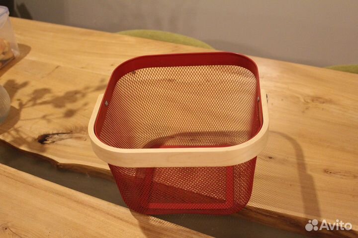 Корзинки IKEA (металлические и плетёная)