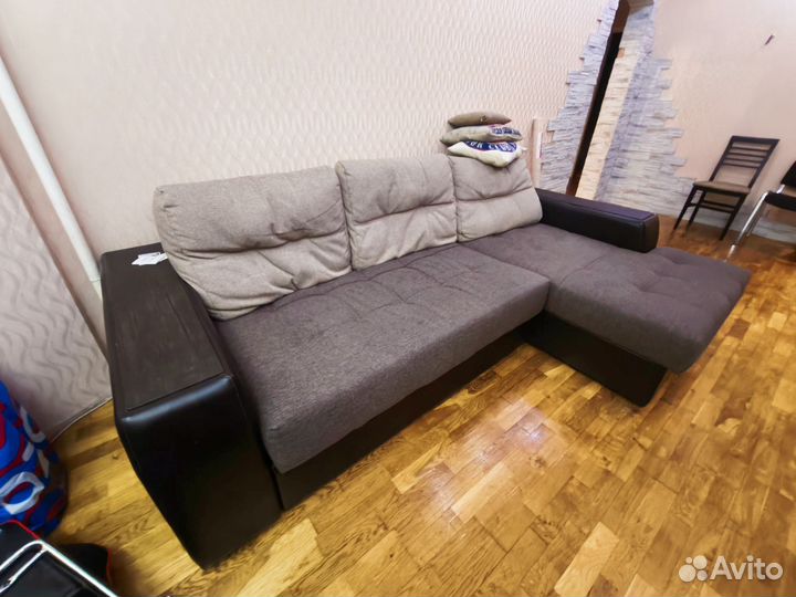 Угловой диван