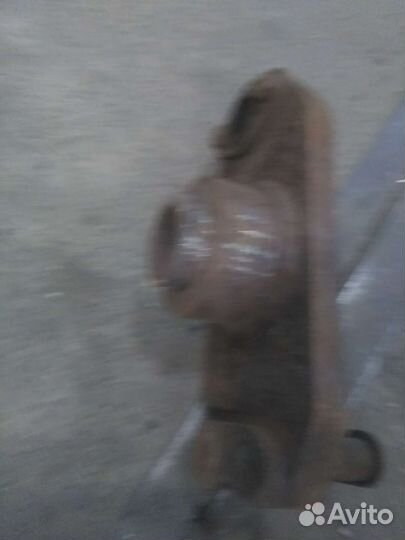 Приспособление для проточки тормозных колодок