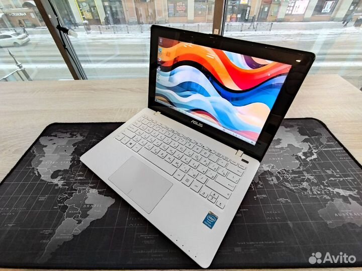 Ноутбук Asus на Intel + SSD