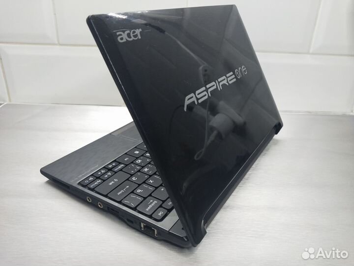 Нетбук acer aspire one