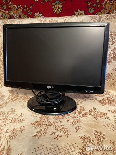 Монитор LG