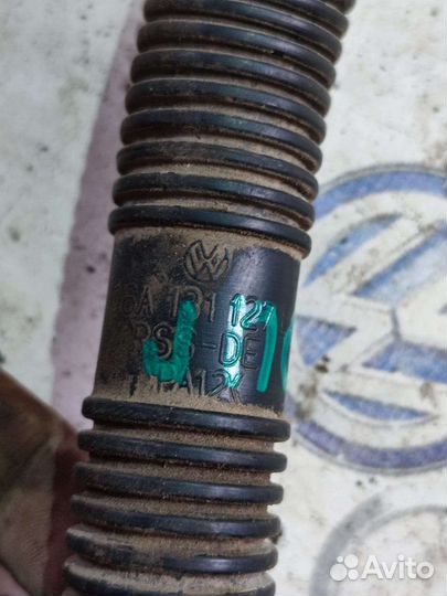 Патрубок воздушный Шкода Октавия тур А4