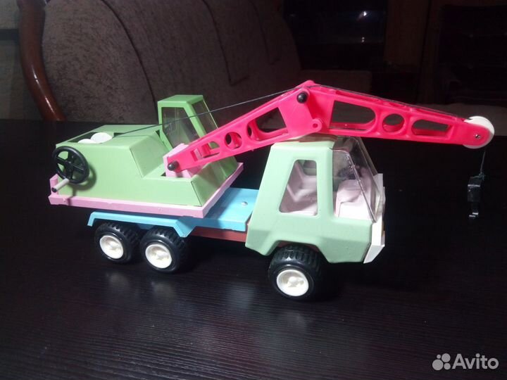 Автокран с поворотной платформой. Винтаж СССР