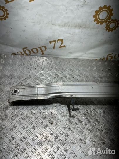 Усилитель бампера передний Audi A6 4G2