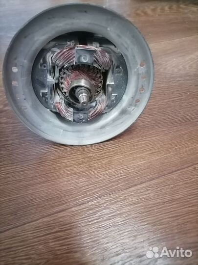 Двигатель от пылесоса 1800w, на запчасти
