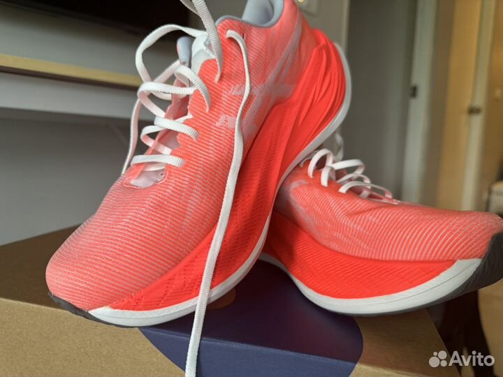 Беговые кроссивки Asics superblast