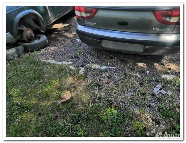 Renault Megane 2000г. (разбор по запчастям)