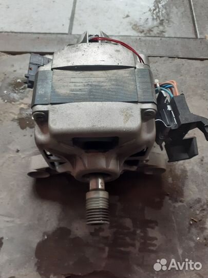 Двигататель стиральной машины