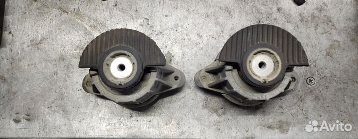 Подушка двигателя mercedes A2042404217