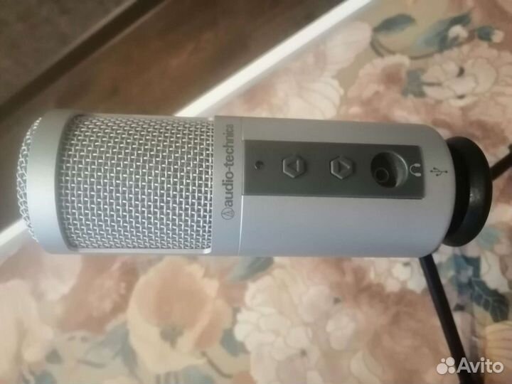 Микрофон профессиональный audio-technica