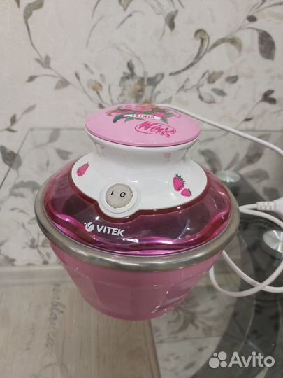 Мороженица Vitek Winx с Флорой для ребёнка 300мл