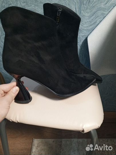 Ботильоны замшевые на каблуке 38