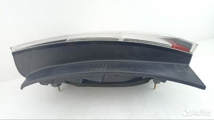 Стоп правый Toyota Prius NHW20