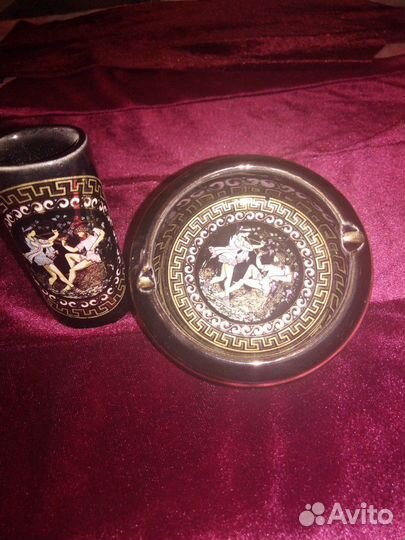 Набор для курения и стаканы в подстаканнике