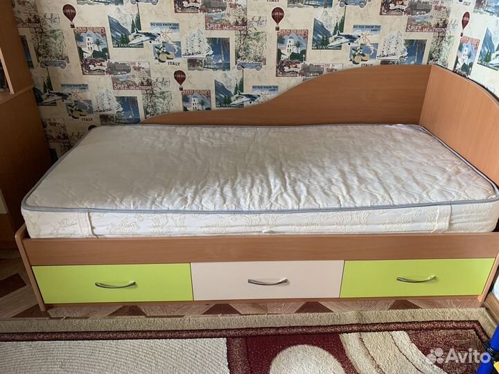 Кровать с ортопедическим матрасом