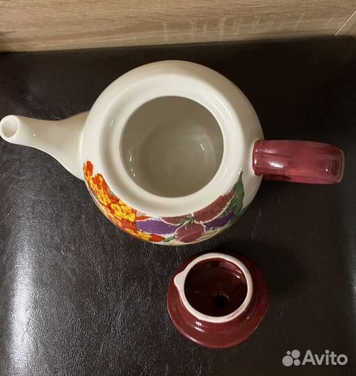 Масленка новая и чайник заварочный новый 730мл
