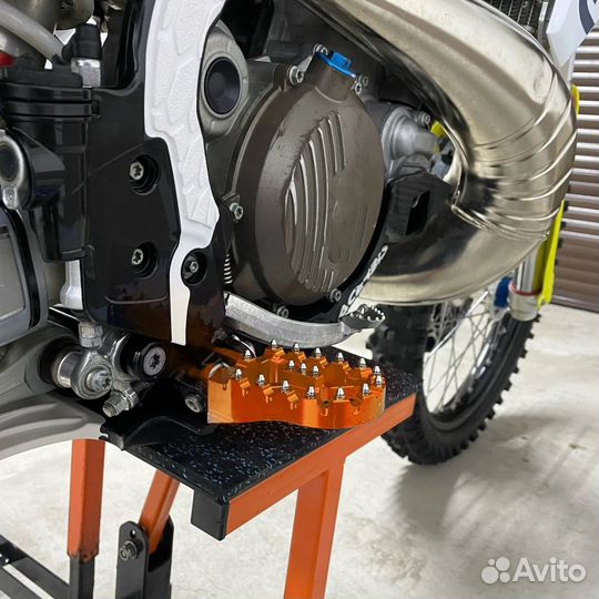 Подножки (пэги) фрезерованный алюминий KTM 17-22