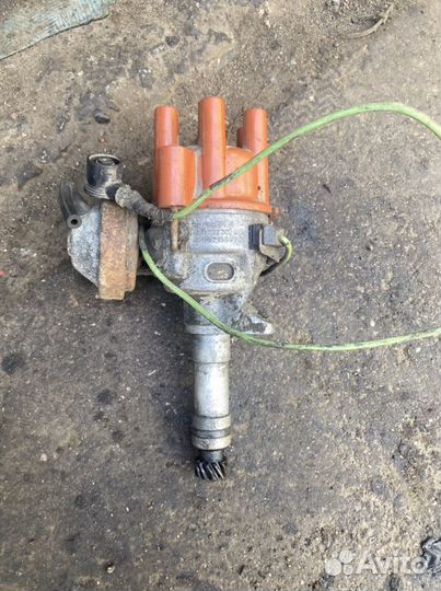 Распределитель зажигания M110 Mercedes