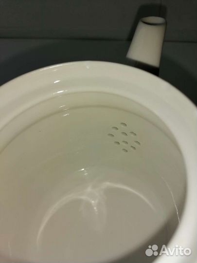 Заварочный чайники и молочник СССР