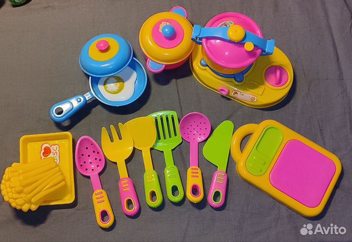 Детская посуда, овощи