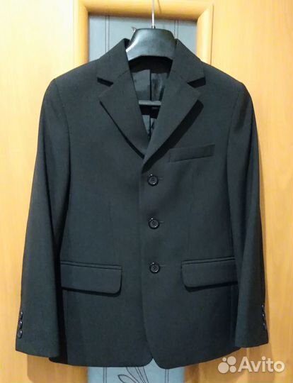 Пиджак чёрного цвета