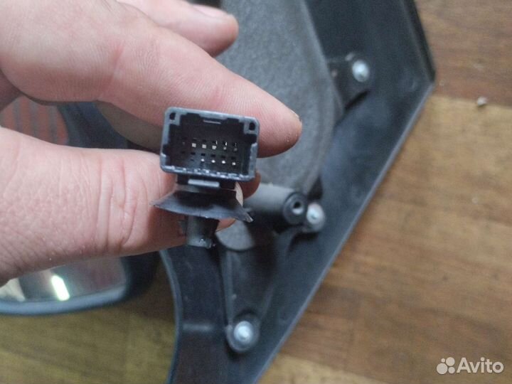 Зеркало боковое левое Renault Master 3 Movano 3