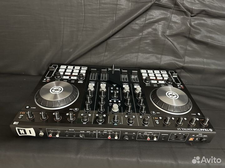 Traktor kontrol s4 mk2