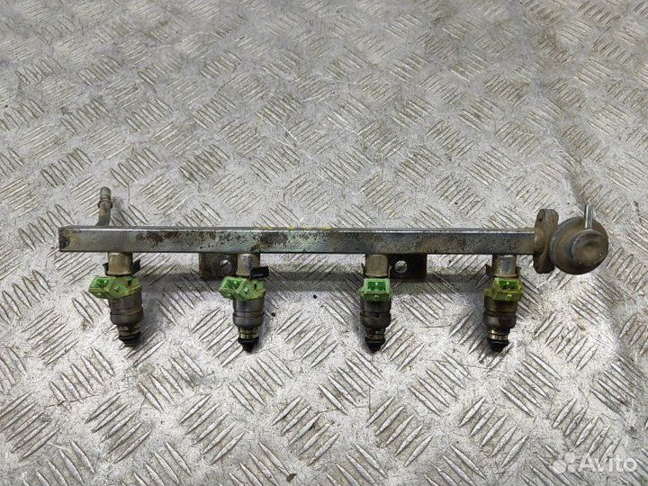 Рейка топливная (рампа) Daewoo Nexia N150 1.6