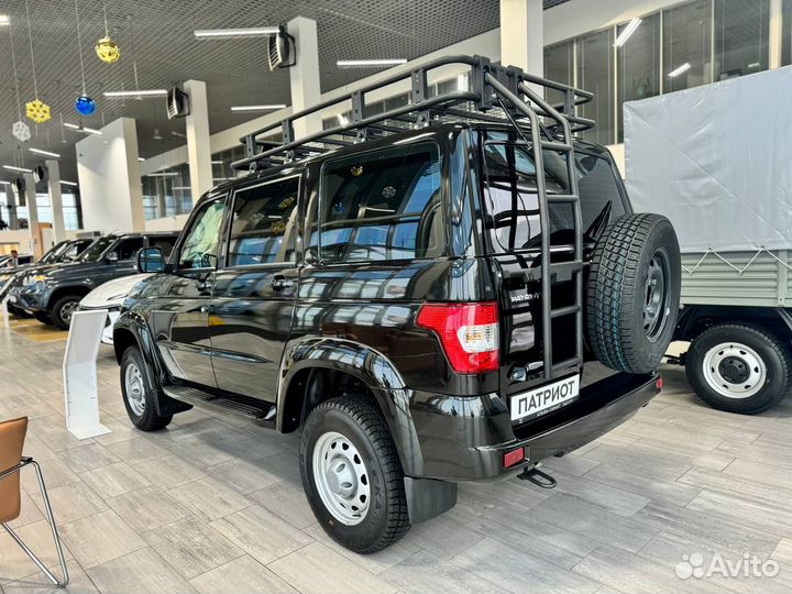 УАЗ Patriot 2.7 МТ, 2024