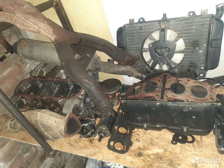 Запчасти на zzr400-1 zzr400-2