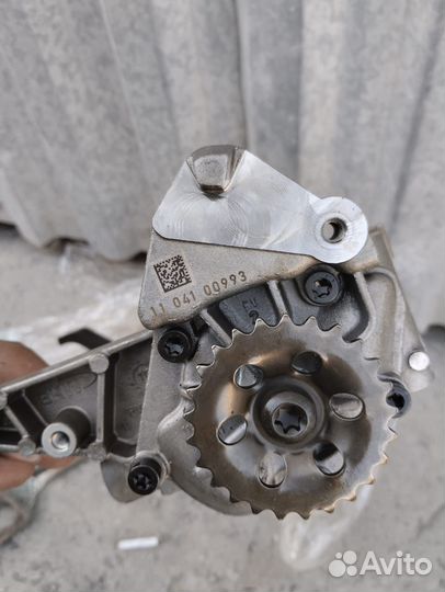 Масляный насос Mercedes-Benz A2721800701