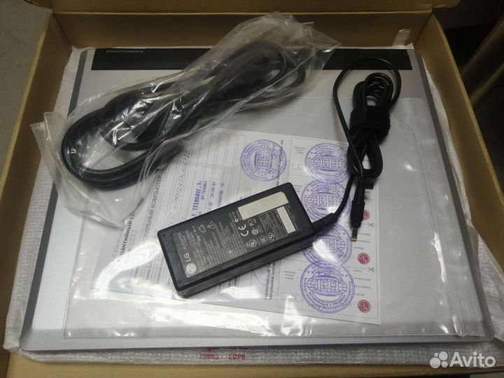 Ноутбук LG ls50